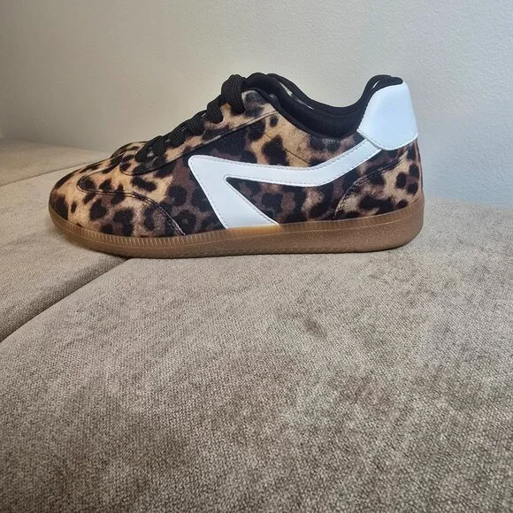 Dolce Vita Leopard Print Sneakers with Black and White Accents - Picture 3 of 9